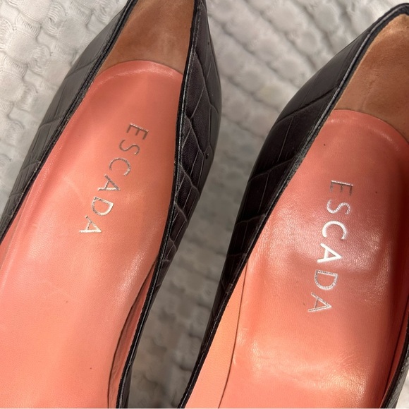 Escada Gray Croc Embossed Leather Pumps | Square Toe Italian Heels | Size 40 - Picture 7 of 11